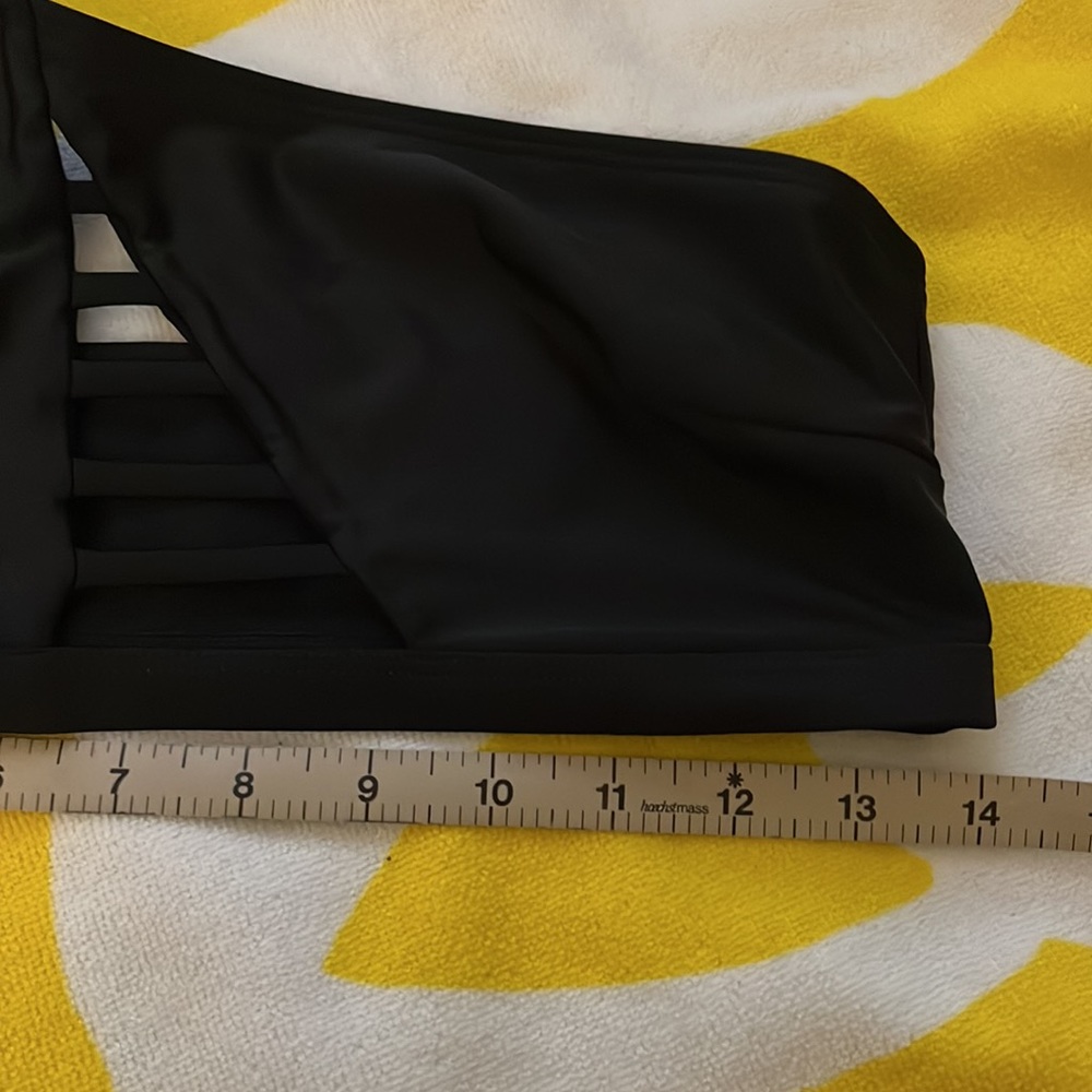 Swimsuit top - Picture 4 of 4